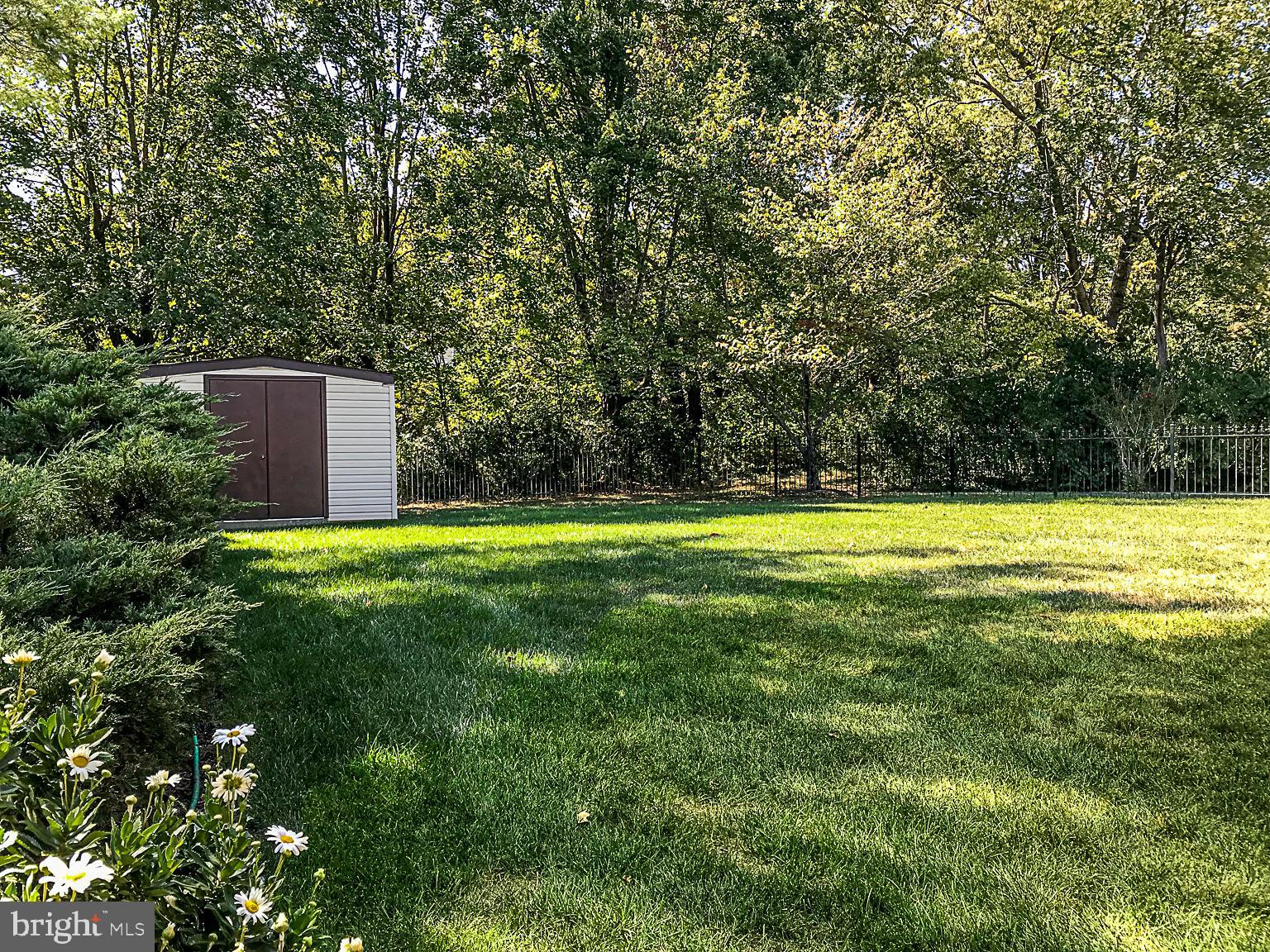 423 Mosby Drive Southwest Leesburg, VA 20175 - Photo 38 of 42
