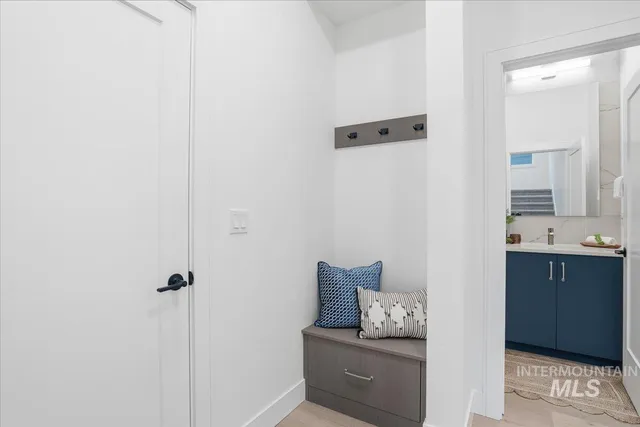 $783,900 | 11677 North Rabbitbrush Way, Boise, ID 83714