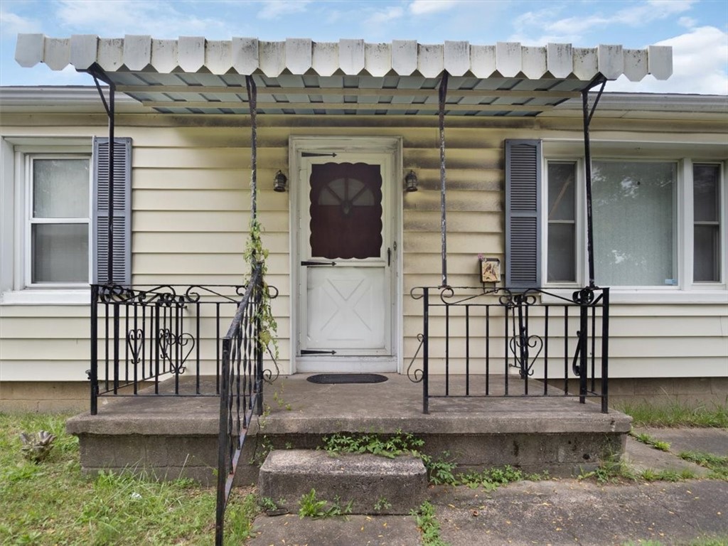 1950 Norton Street Rochester, NY 14609 - Photo 4 of 41 Gallery Image 4