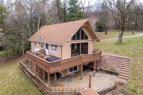 $699,999 | 266 Alpine Heights Road, Champion, PA 15622