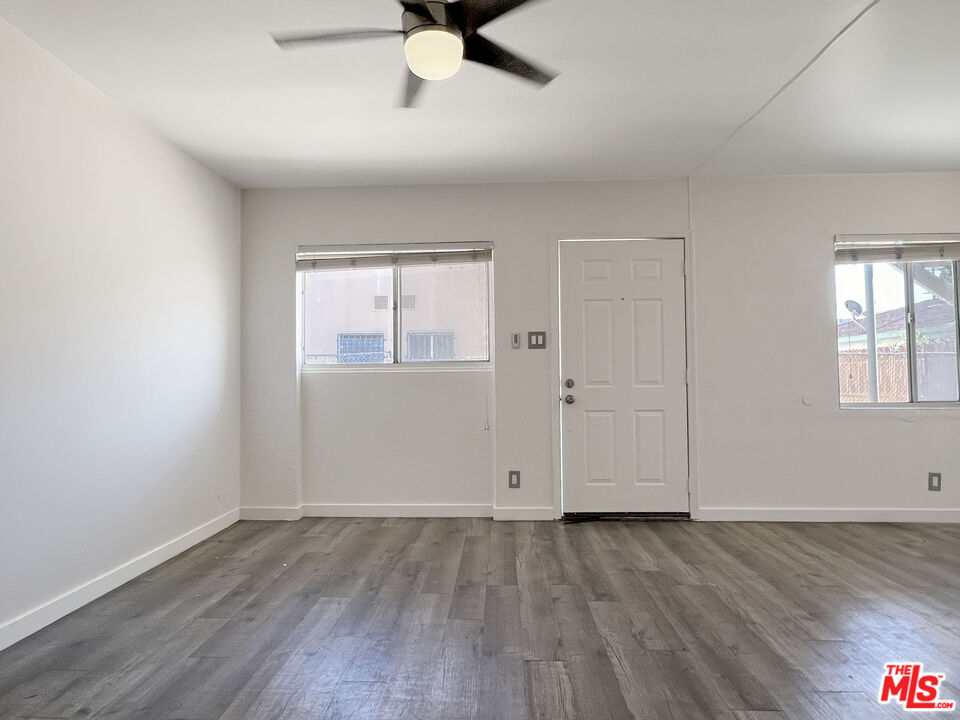 1735 East 10th Street Long Beach, CA 90813 - Photo 12 of 14