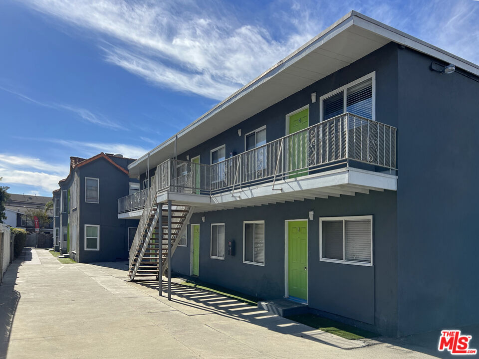 1735 East 10th Street Long Beach, CA 90813 - Photo 3 of 14