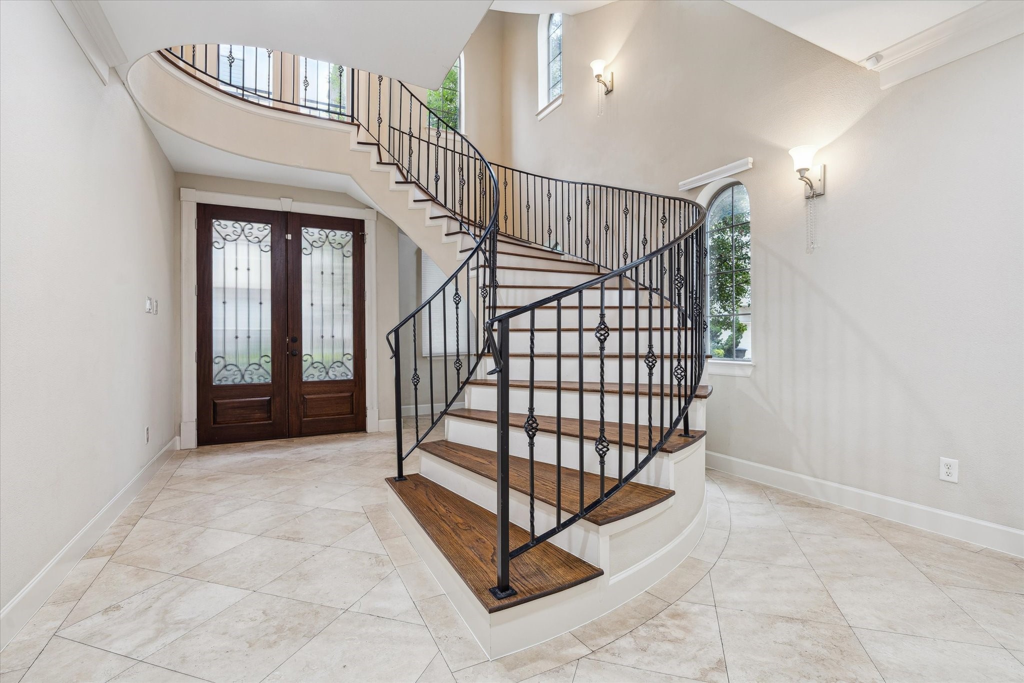 607 Oakley Street, Unit 3 Houston, TX 77006 - Photo 2 of 20