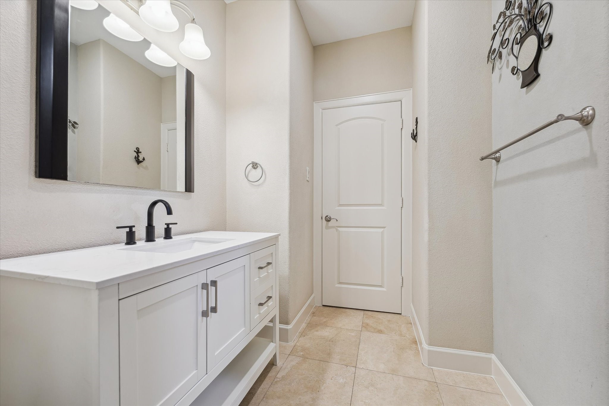 607 Oakley Street, Unit 3 Houston, TX 77006 - Photo 5 of 20