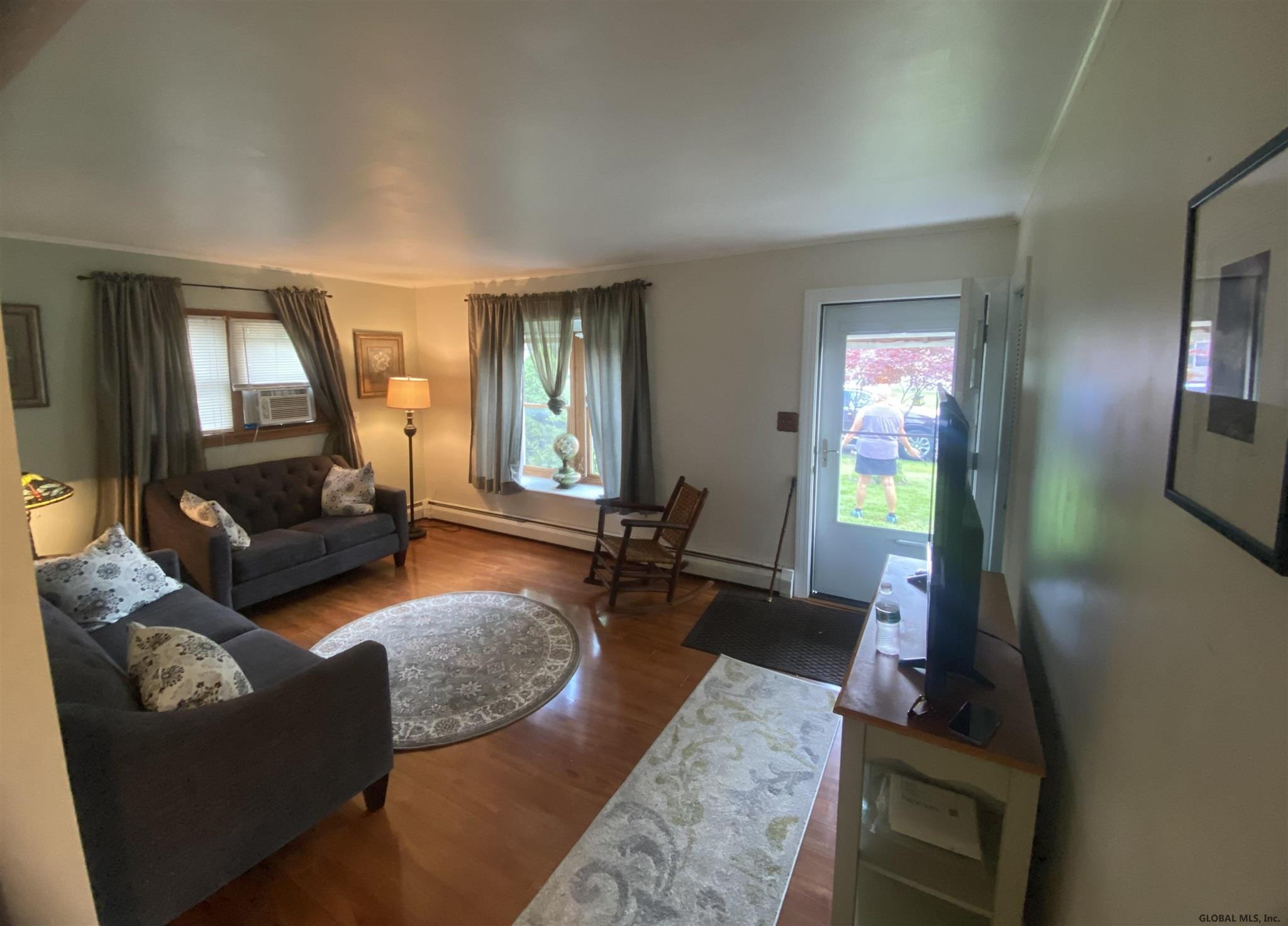 17 David Road Colonie, NY 12110 - Photo 3 of 19 Photo 3
