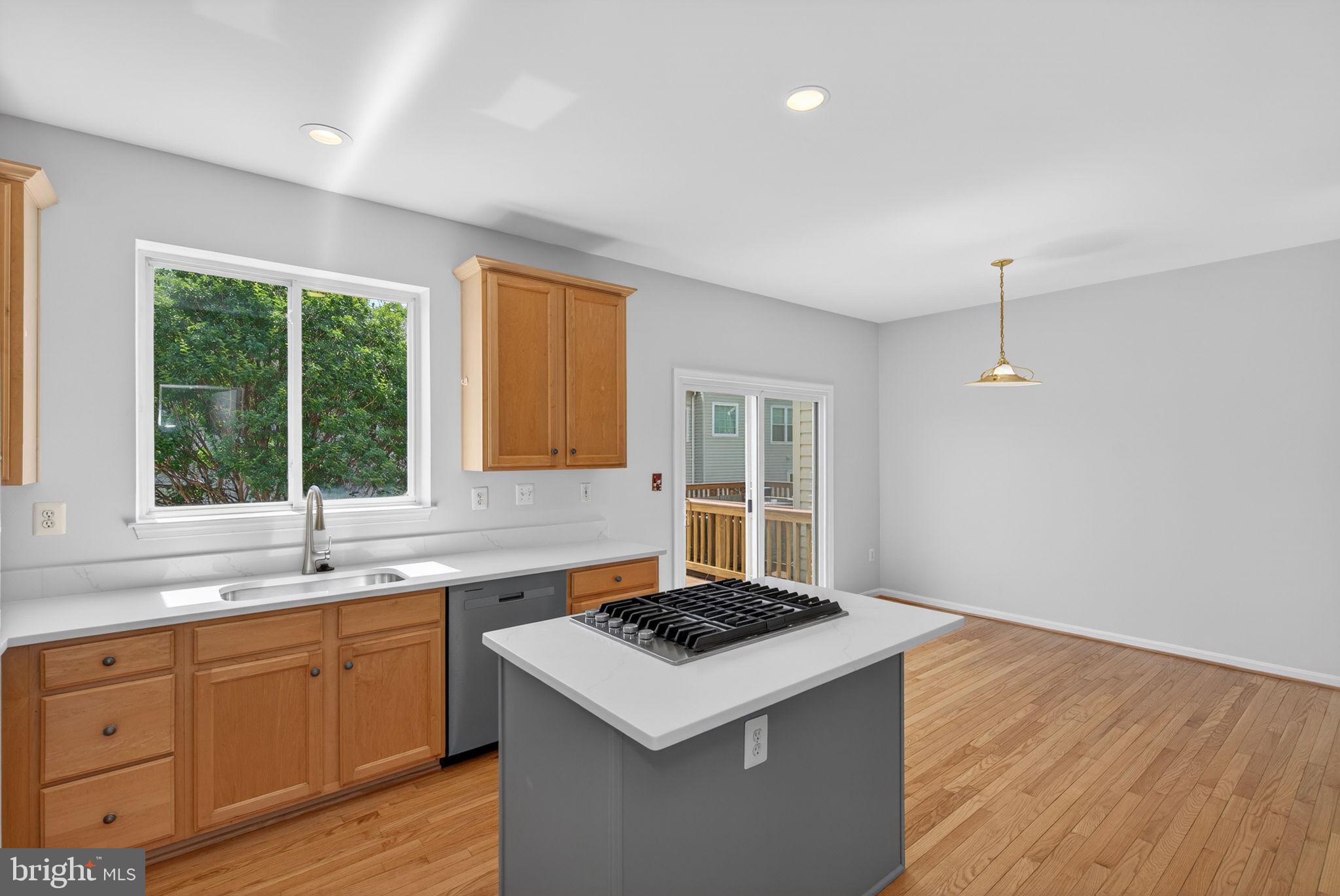 13597 Big Boulder Road Herndon, VA 20171 - Photo 11 of 41