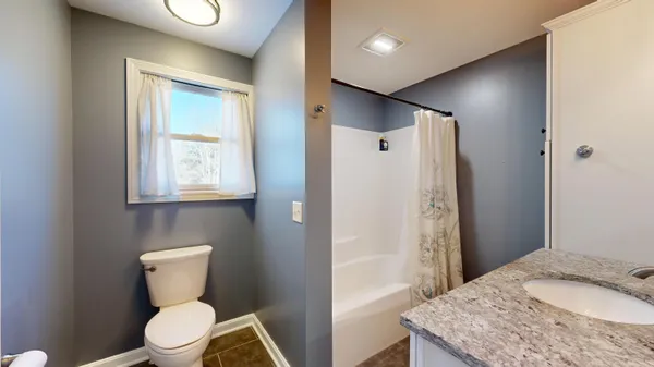 $400,000 | 386 East Avenue, Lewiston, ME 04240