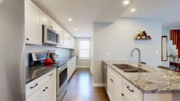 $400,000 | 386 East Avenue, Lewiston, ME 04240