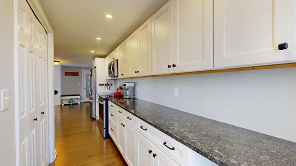 $400,000 | 386 East Avenue, Lewiston, ME 04240