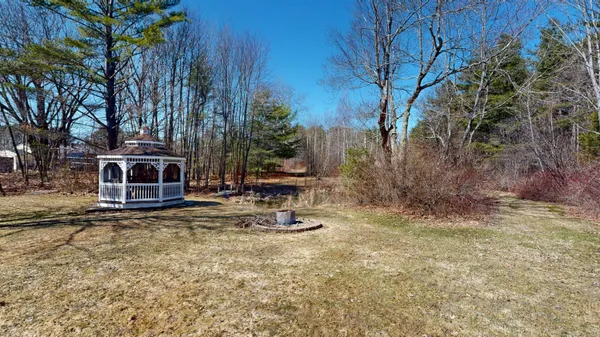 $400,000 | 386 East Avenue, Lewiston, ME 04240