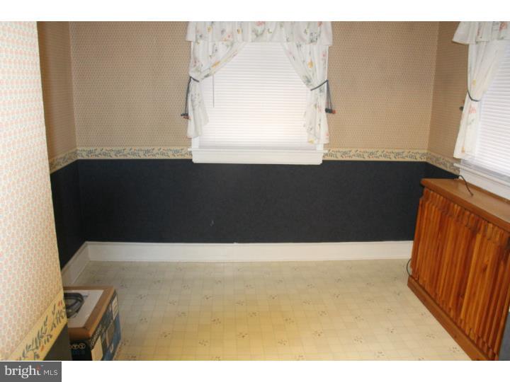 2126 Huckleberry Road Allentown, PA 18104 - Photo 7 of 14 Breakfast Room