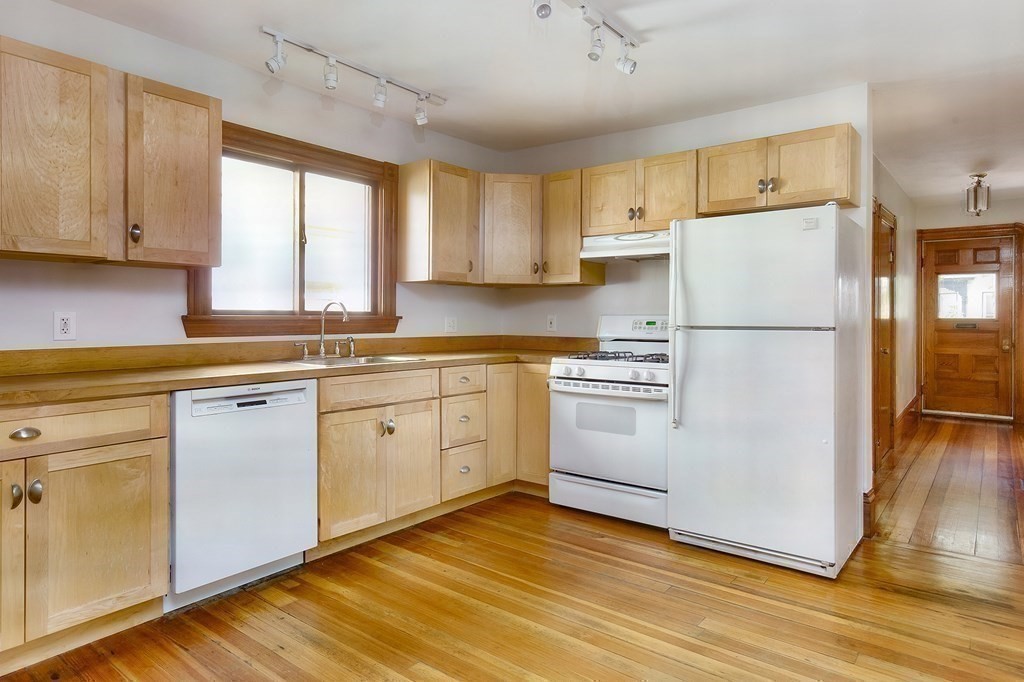 33-35 Gold Star Road Cambridge, MA 02140 - Photo 22 of 31