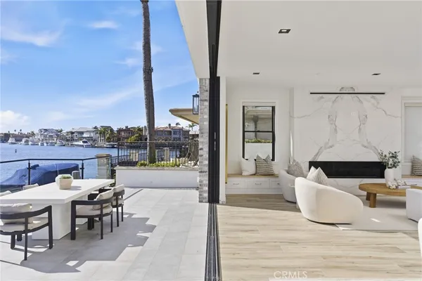 $6,490,000 | 17007 Edgewater Lane, Huntington Beach, CA 92649