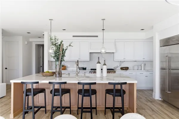 $6,490,000 | 17007 Edgewater Lane, Huntington Beach, CA 92649