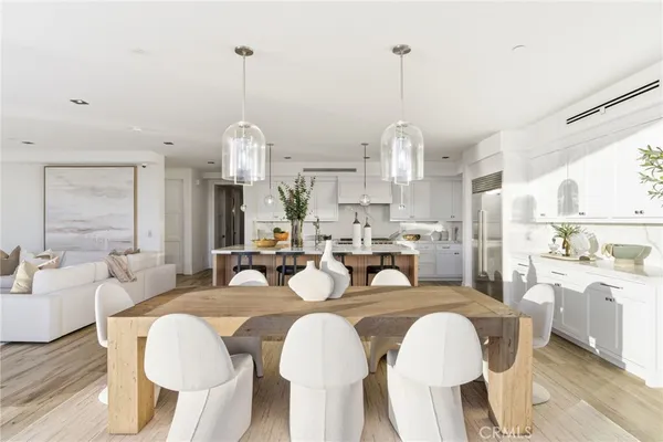 $6,490,000 | 17007 Edgewater Lane, Huntington Beach, CA 92649