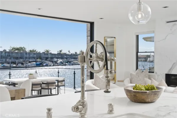 $6,490,000 | 17007 Edgewater Lane, Huntington Beach, CA 92649