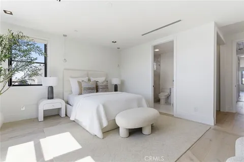 $6,695,000 | 17007 Edgewater Lane, Huntington Beach, CA 92649