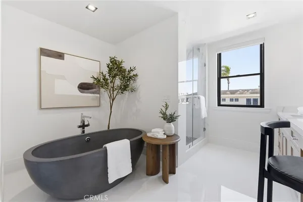 $6,490,000 | 17007 Edgewater Lane, Huntington Beach, CA 92649