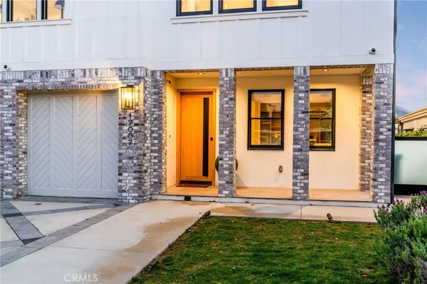 $6,490,000 | 17007 Edgewater Lane, Huntington Beach, CA 92649