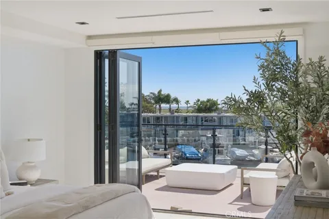 $6,695,000 | 17007 Edgewater Lane, Huntington Beach, CA 92649