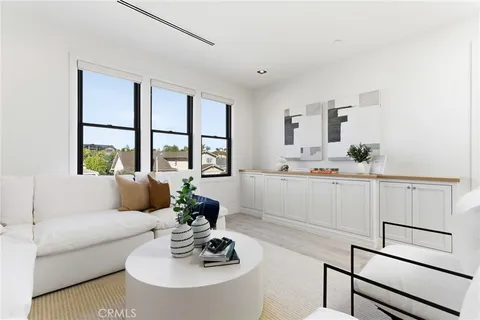 $6,695,000 | 17007 Edgewater Lane, Huntington Beach, CA 92649