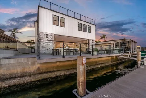 $6,695,000 | 17007 Edgewater Lane, Huntington Beach, CA 92649
