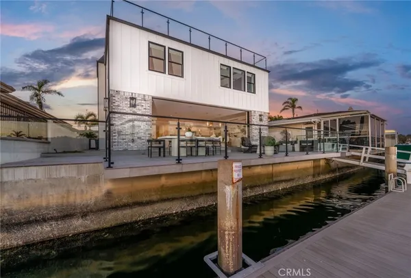 $6,490,000 | 17007 Edgewater Lane, Huntington Beach, CA 92649