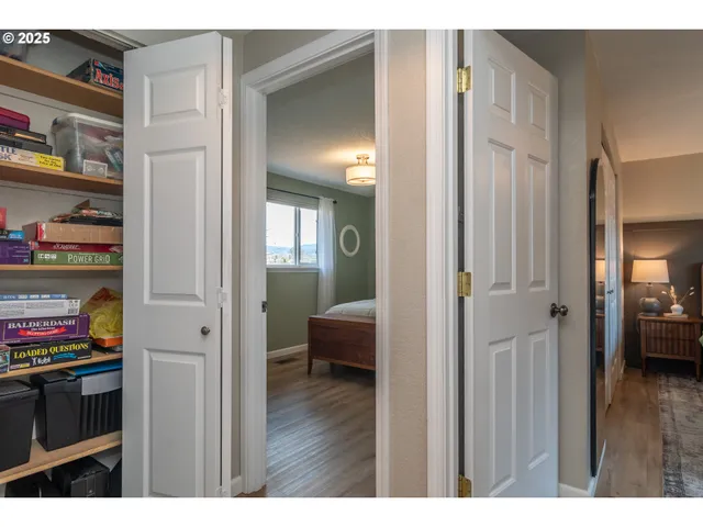 a view of walk in closet