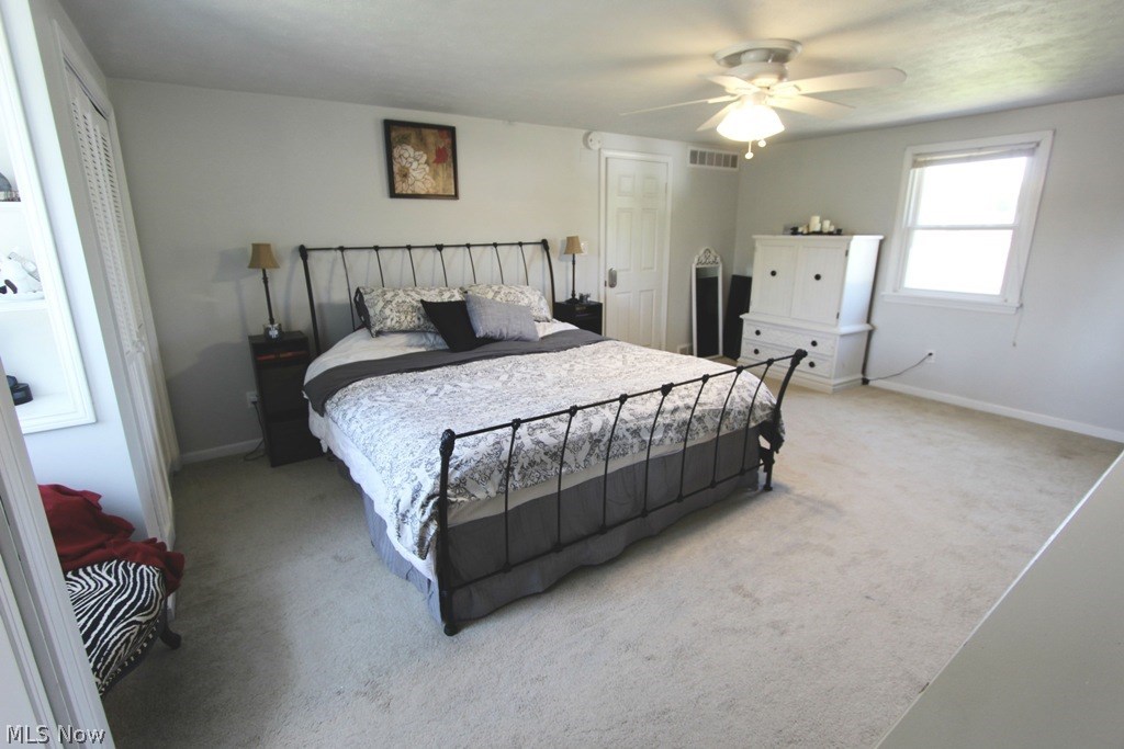4855 Farnhurst Road Cleveland, OH 44124 - Photo 14 of 28