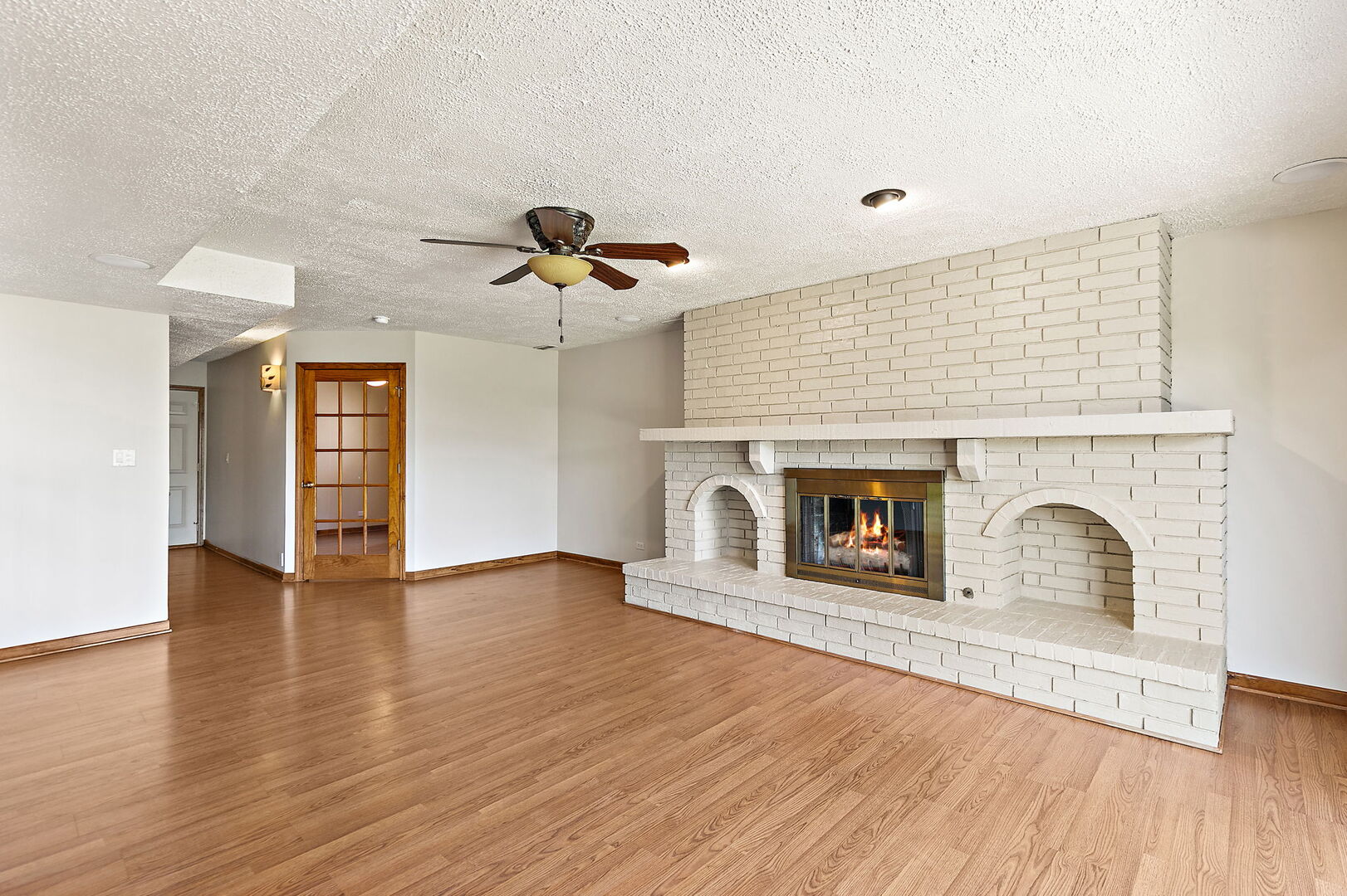 1133 Thatcher Lane Addison, IL 60101 - Photo 17 of 36