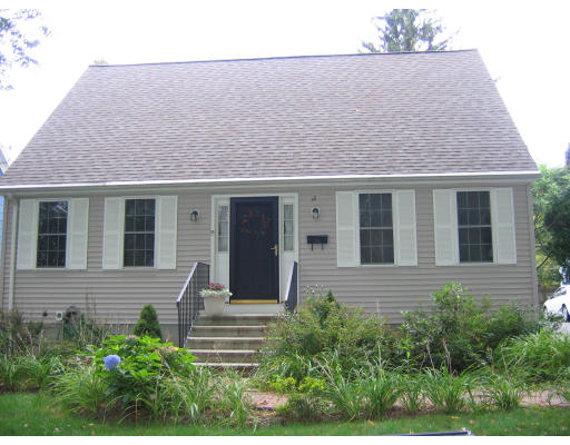 12 Michigan Road Worcester, MA 01606 - Photo 1 of 9 Gallery Image 1
