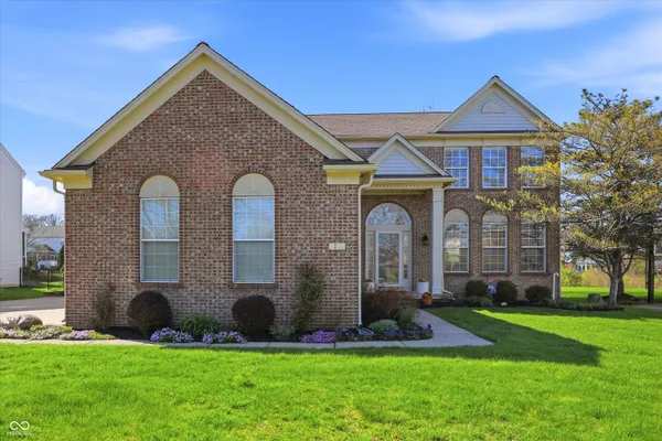 $519,000 | 7732 Prairie View Drive, Indianapolis, IN 46256