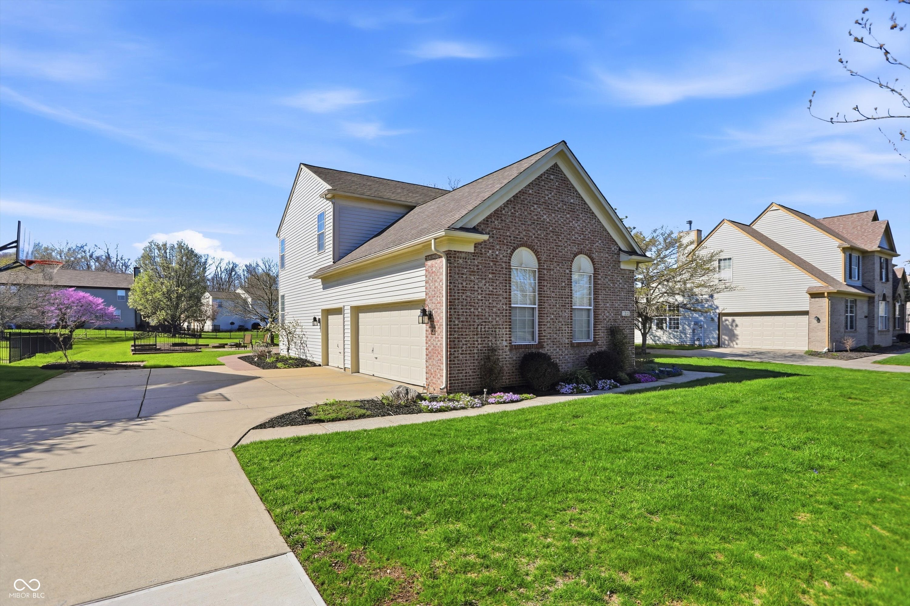 7732 Prairie View Drive Indianapolis, IN 46256 - Photo 3 of 61