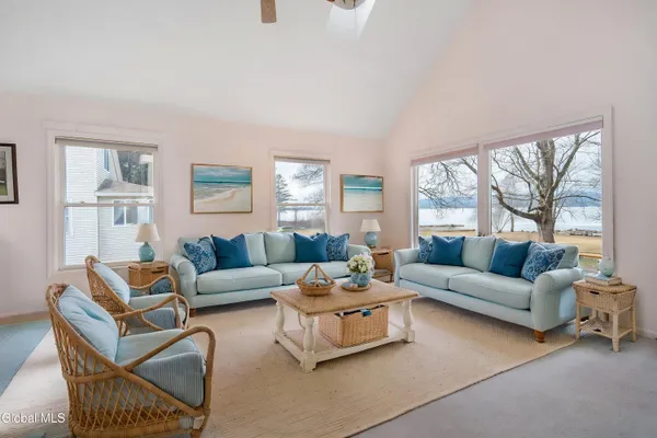 $899,000 | 130 Van Allen Lane, Broadalbin, NY 12025