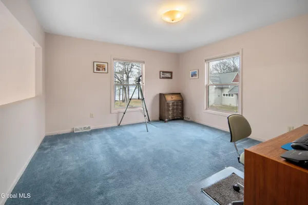 $899,000 | 130 Van Allen Lane, Broadalbin, NY 12025