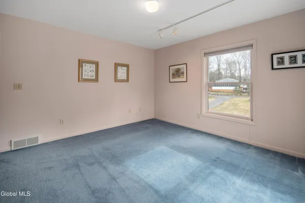 $899,000 | 130 Van Allen Lane, Broadalbin, NY 12025
