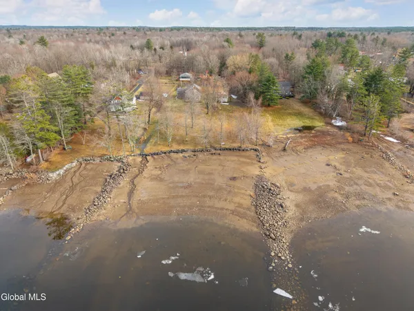 $899,000 | 130 Van Allen Lane, Broadalbin, NY 12025