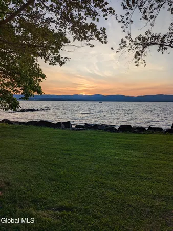 $899,000 | 130 Van Allen Lane, Broadalbin, NY 12025