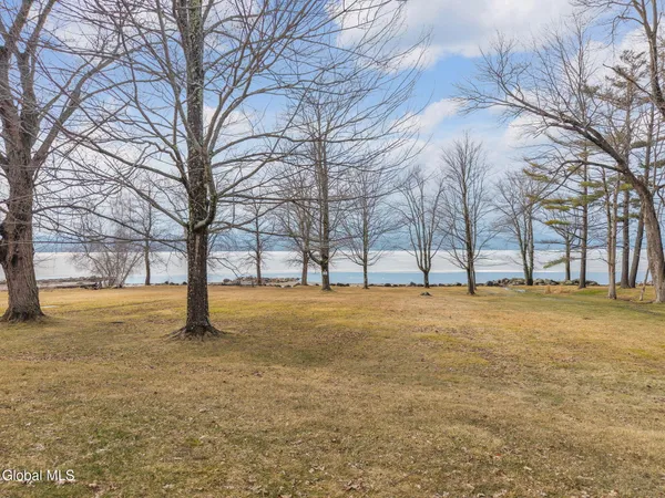 $899,000 | 130 Van Allen Lane, Broadalbin, NY 12025