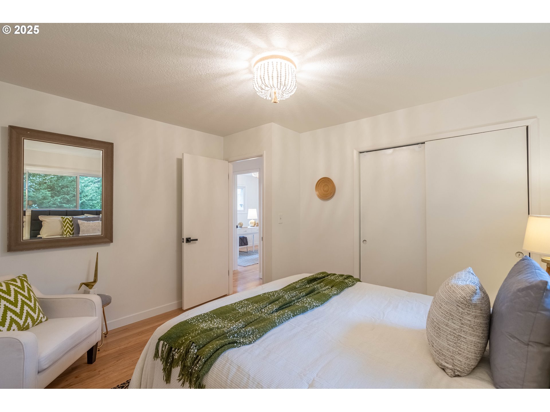 5130 Southwest Dosch Road Portland, OR 97239 - Photo 9 of 31 Gallery Image 9