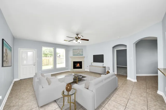 $2,990 | 19046 Sweet Springs Lane, Cypress, TX 77429