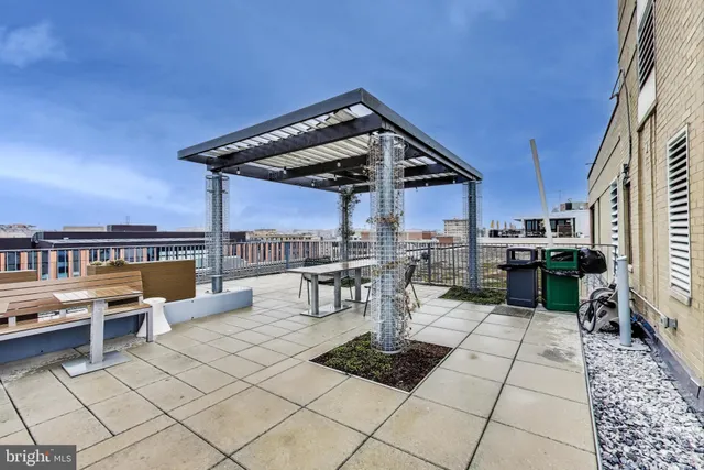a view of kitchen with outdoor seating