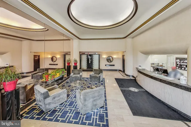 a very nice looking room with many windows