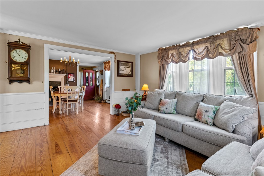 220 Plainfield Pike Scituate, RI 02857 - Photo 10 of 27