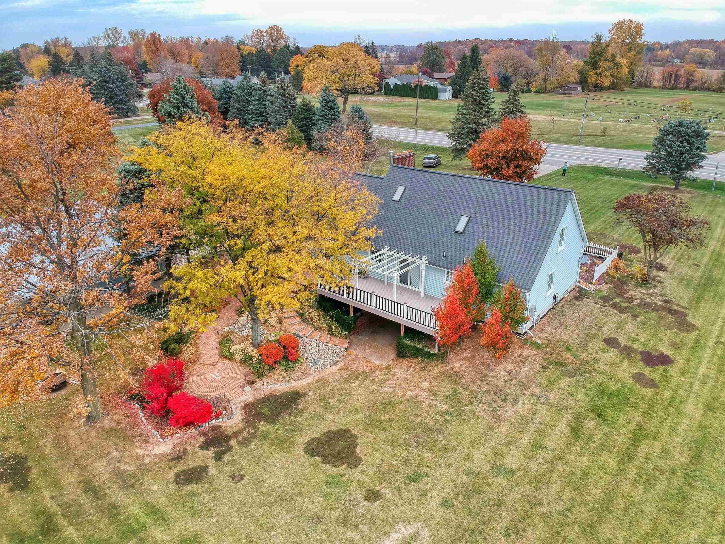 71505 Memphis Ridge Road Richmond, MI 48062 - Photo 10 of 33 50094196-9.JPG