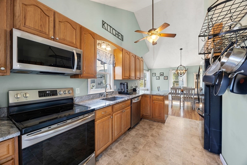 69 West Shore Road Holbrook, MA 02343 - Photo 3 of 27
