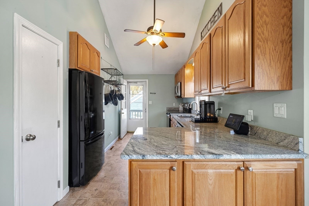 69 West Shore Road Holbrook, MA 02343 - Photo 4 of 27