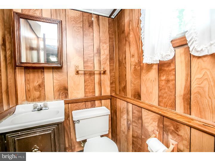 576 Bob White Road Wayne, PA 19087 - Photo 22 of 25 Half Bath