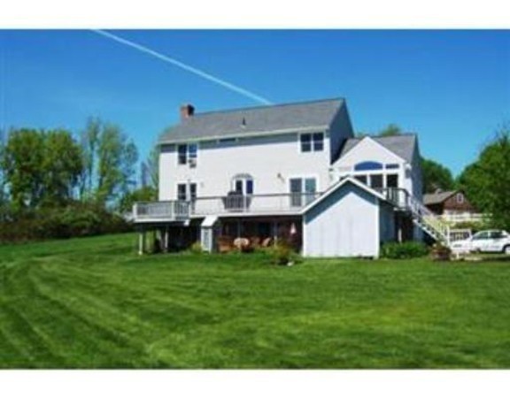 10 Osgood Road Sterling, MA 01564 - Photo 28 of 30 a front view of a house with garden