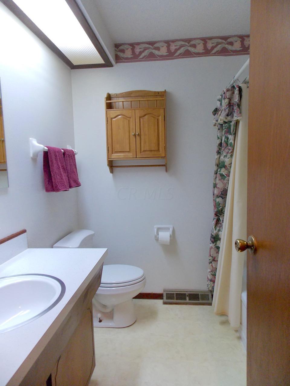 6593 Karl Road Columbus, OH 43229 - Photo 14 of 30 Gallery Image 14